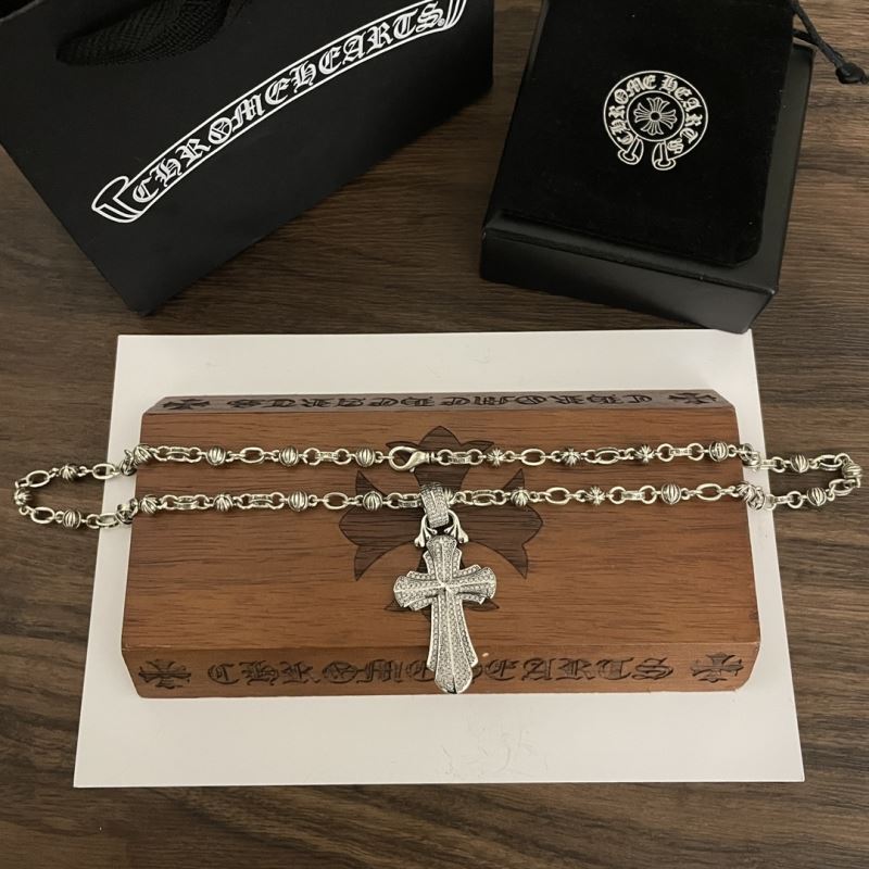 Ch**me He**ts necklaces